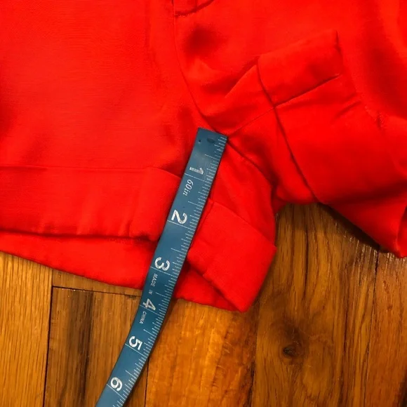 Alice + Olivia Red Women's Shorts - Picture 10 of 10